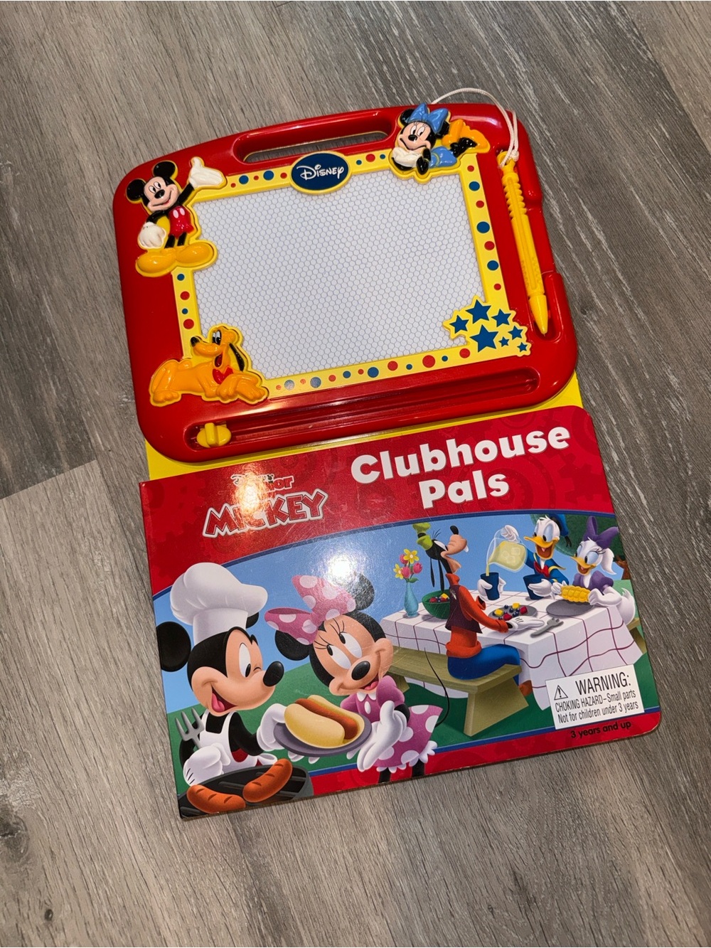 🆕 Disney Mickey Mouse board/doodle book